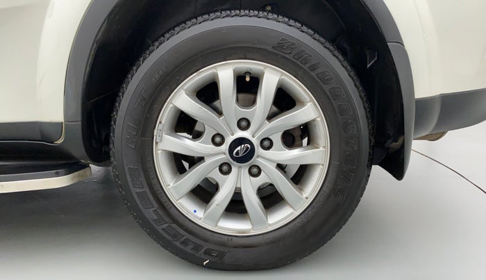 2020 Mahindra XUV500 W9, Diesel, Manual, 36,449 km, Left Rear Wheel