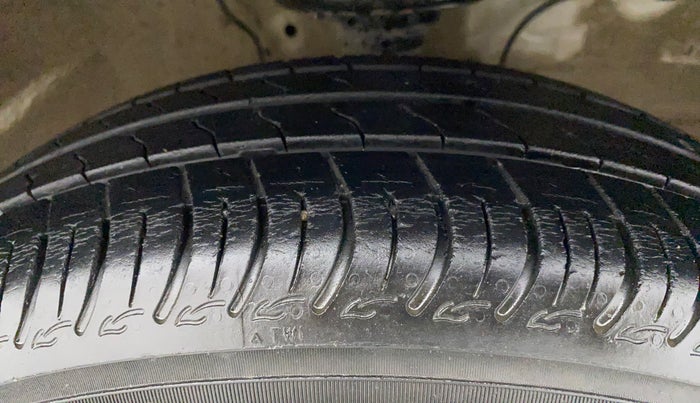 2020 Maruti S PRESSO VXI+, Petrol, Manual, 28,643 km, Right Front Tyre Tread