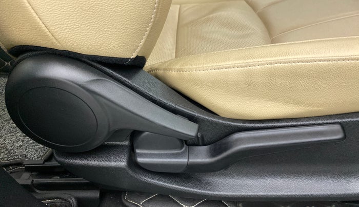 2020 Honda City ZX CVT, Petrol, Automatic, 20,007 km, Driver Side Adjustment Panel