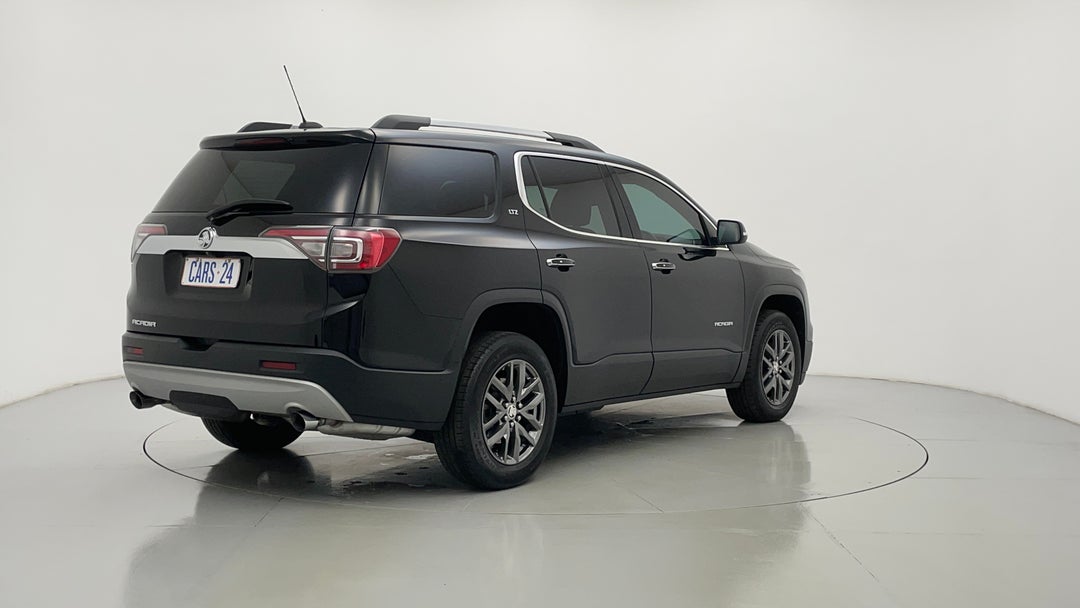 Right Back Diagonal (45- Degree) View