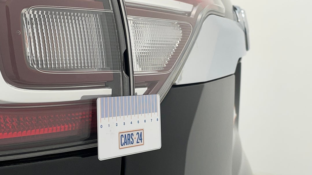 Lights Tail lights LHS Chip