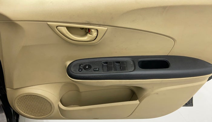 2015 Honda Amaze 1.2 SX MT I VTEC, Petrol, Manual, 40,386 km, Driver Side Door Panels Control