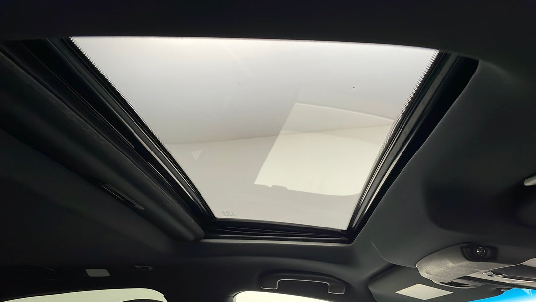 Interior Sunroof/Moonroof