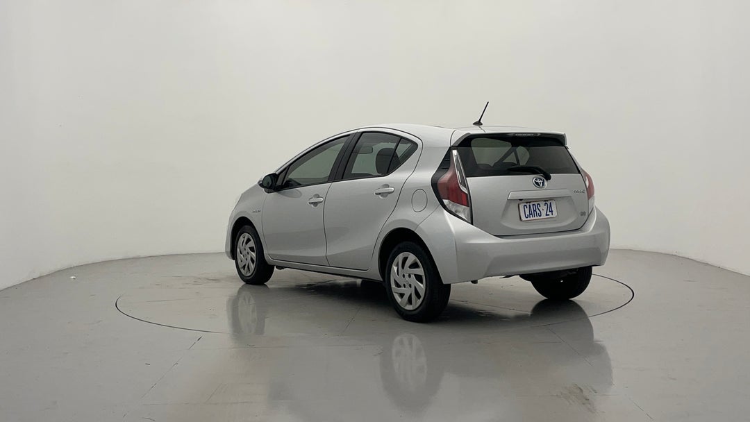 Left Back Diagonal (45- Degree) View