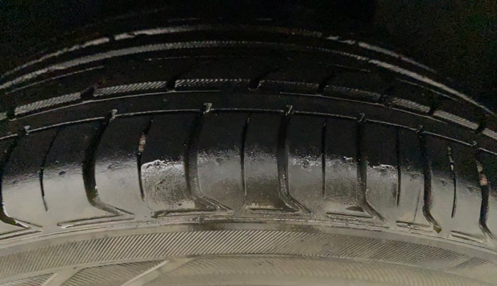 2017 Maruti Baleno ZETA CVT PETROL 1.2, Petrol, Automatic, 60,733 km, Left Rear Tyre Tread
