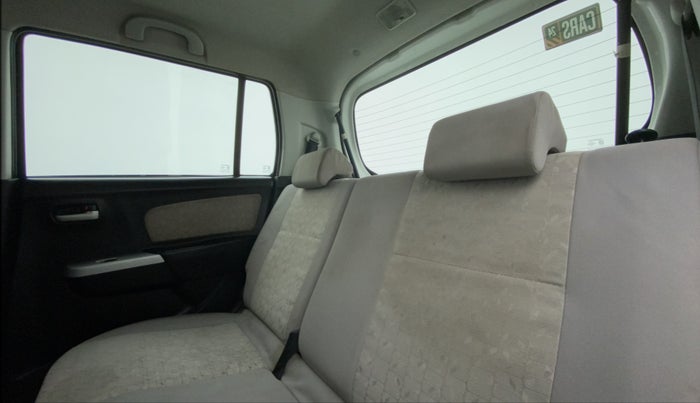 2014 Maruti Wagon R 1.0 VXI, Petrol, Manual, 33,407 km, Right Side Rear Door Cabin