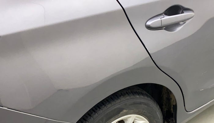 2018 Honda Amaze 1.2L I-VTEC V CVT, Petrol, Automatic, 72,068 km, Right quarter panel - Slightly rusted