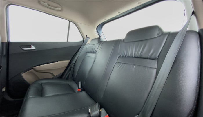 2015 Hyundai Grand i10 SPORTZ 1.2 KAPPA VTVT, Petrol, Manual, 53,556 km, Right Side Rear Door Cabin