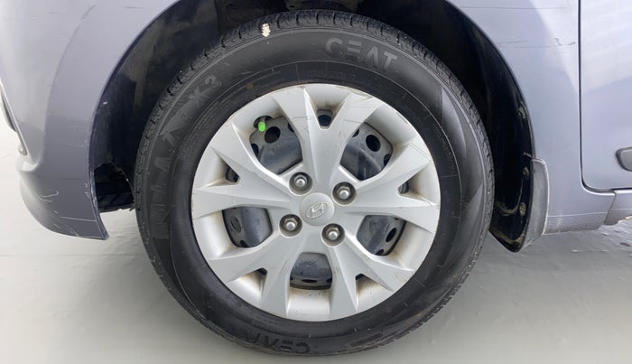 2015 Hyundai Grand i10 SPORTZ 1.2 KAPPA VTVT, Petrol, Manual, 53,556 km, Left Front Wheel
