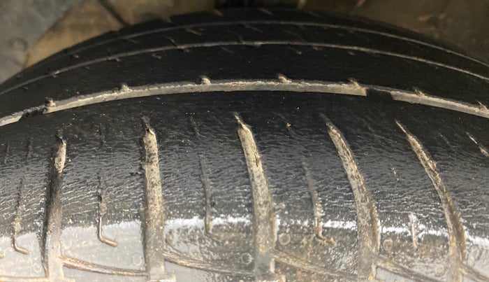 2019 Maruti Baleno DELTA 1.2 K12, Petrol, Manual, 47,266 km, Left Front Tyre Tread