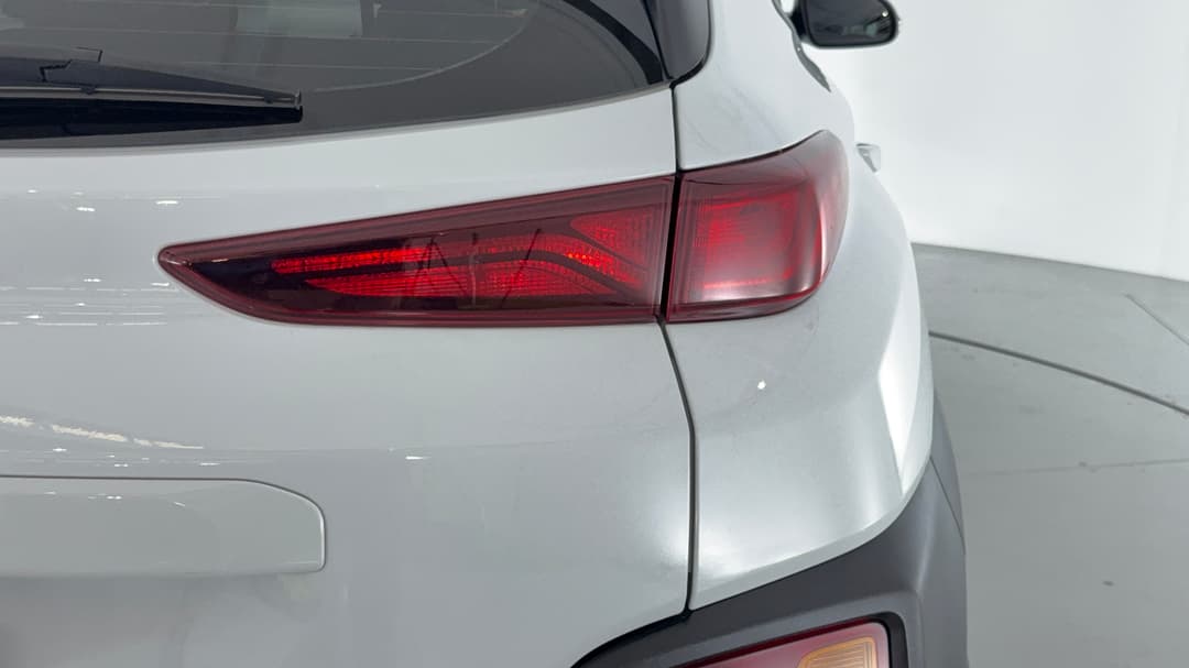 2017 Hyundai Kona Active (FWD), Automatic, 125901 km, Badge (Boot Right Side)