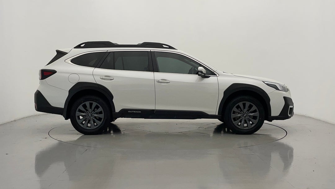 2022 Subaru Outback AWD, Automatic, 43287 km, Right Side View