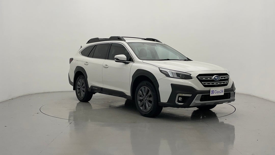 2022 Subaru Outback AWD, Automatic, 43287 km, Right Front Diagonal (45- Degree) View
