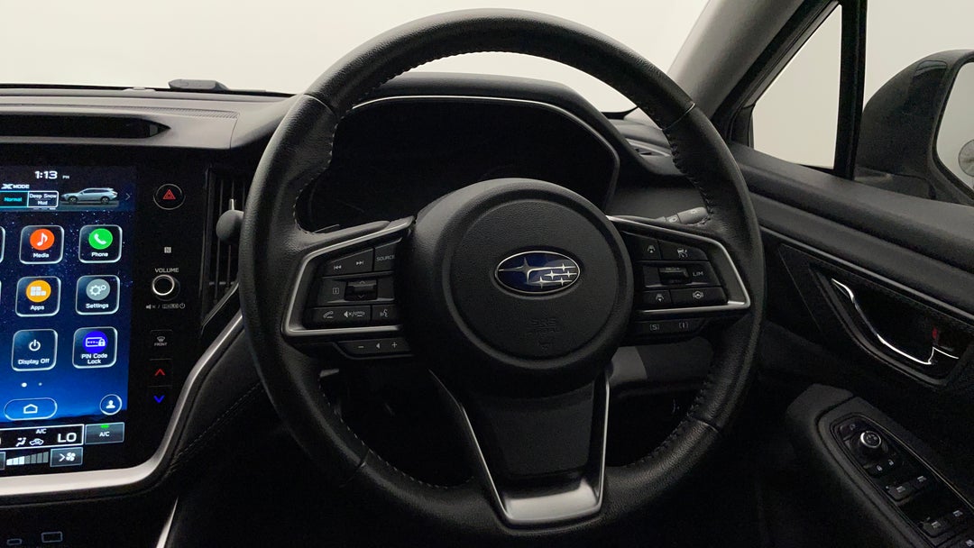 2022 Subaru Outback AWD, Automatic, 43287 km, Steering Wheel Close-up