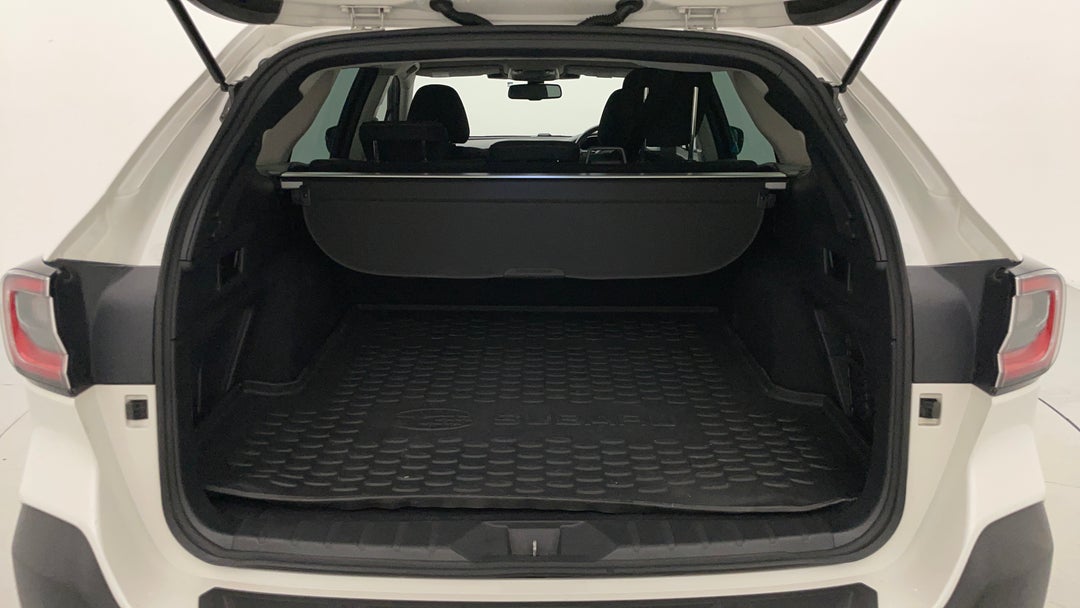 2022 Subaru Outback AWD, Automatic, 43287 km, Boot Inside View