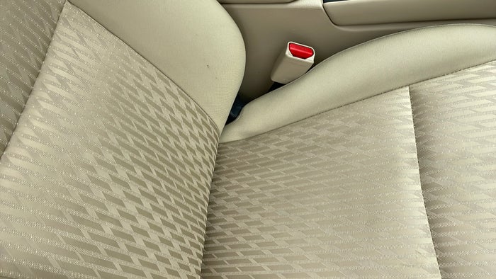 NISSAN ALTIMA-Seat RHS Front Stain
