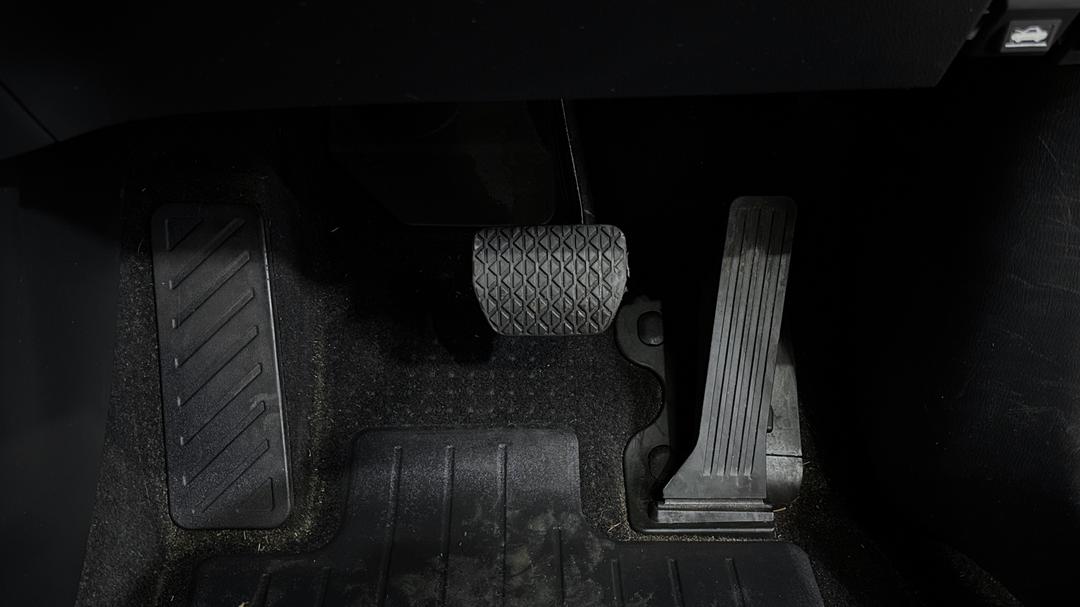 2017 Mazda CX-9 Gt (FWD), Automatic, 161708 km, Pedals and Footmat