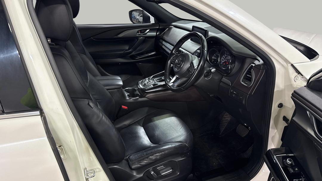 2017 Mazda CX-9 Gt (FWD), Automatic, 161708 km, Right Side Front Door Cabin View