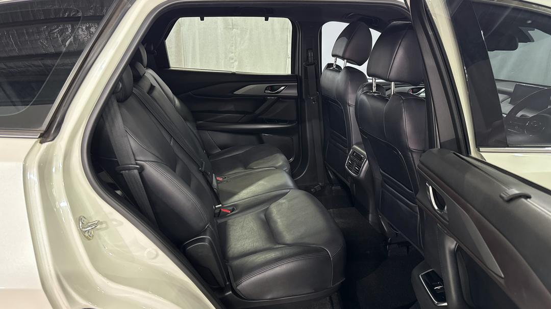 2017 Mazda CX-9 Gt (FWD), Automatic, 161708 km, Right Side Rear Door Cabin View