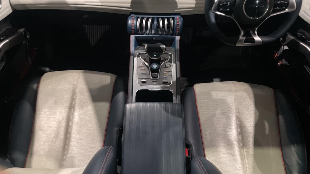 2023 Byd Atto 3 Extended Range, Automatic, 63165 km, Center Console