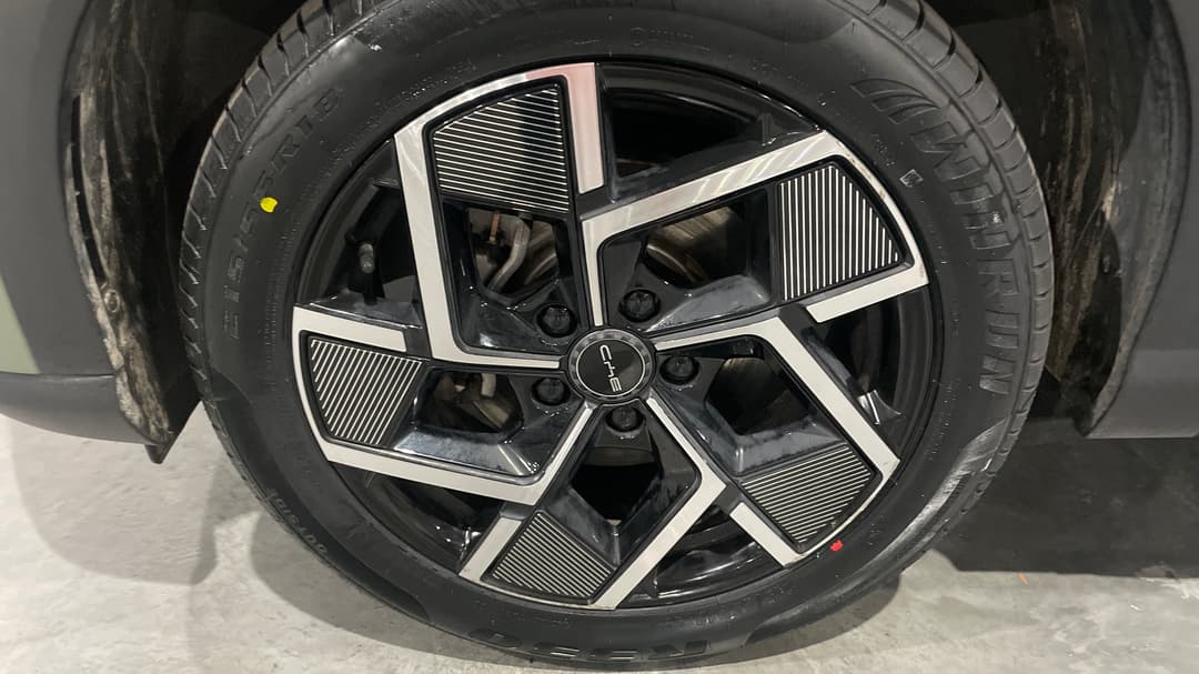 2023 Byd Atto 3 Extended Range, Automatic, 63165 km, Left Front Wheel
