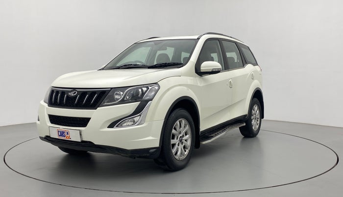 2017 Mahindra XUV500 W10 AT, Diesel, Automatic, 1,11,649 km, Left Front Diagonal