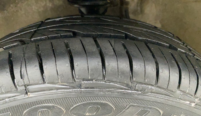 2018 Maruti Alto 800 LXI, Petrol, Manual, 42,611 km, Left Front Tyre Tread