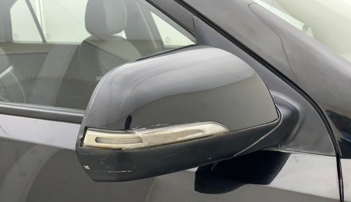 2019 Hyundai Creta E PLUS 1.4 DIESEL, Diesel, Manual, 40,006 km, Right rear-view mirror - Indicator light has minor damage