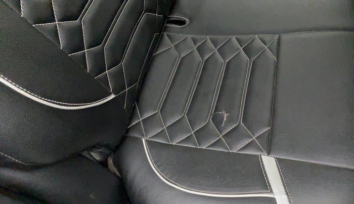 2019 Hyundai Creta E PLUS 1.4 DIESEL, Diesel, Manual, 40,006 km, Second-row right seat - Cover slightly torn