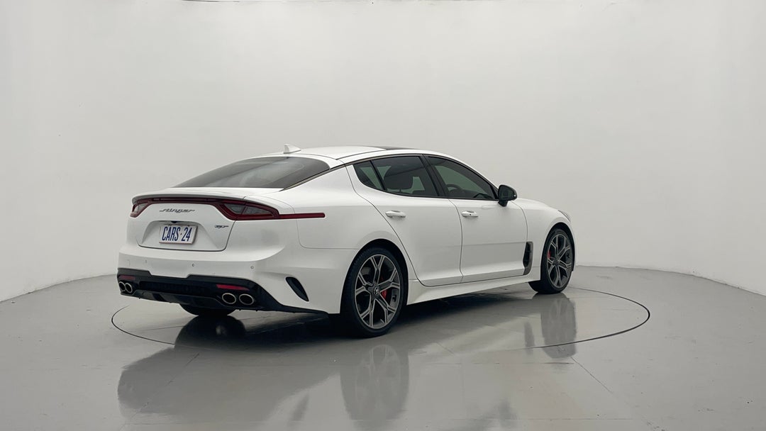 Right Back Diagonal (45- Degree) View