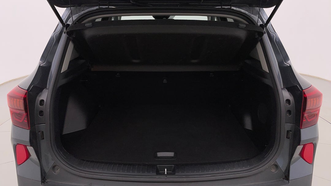 2019 Kia Seltos Gt-line (awd), Automatic, 67077 km, Boot Inside View