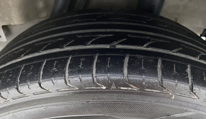2016 Honda City V MT PETROL, Petrol, Manual, 87,149 km, Left Rear Tyre Tread