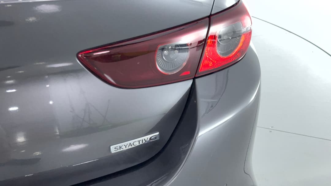 2020 Mazda Mazda3 G25 Evolve, Automatic, 67362 km, Badge (Boot Right Side)