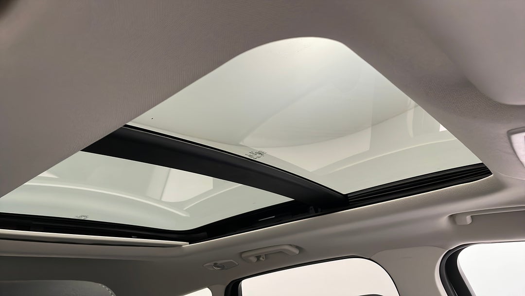 Interior Sunroof/Moonroof