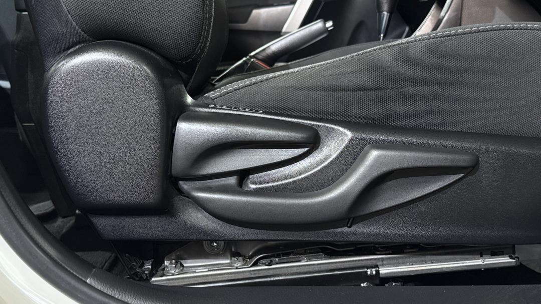 2018 Toyota Corolla Ascent, Automatic, 41986 km, Drivers Side Adjustment Panel