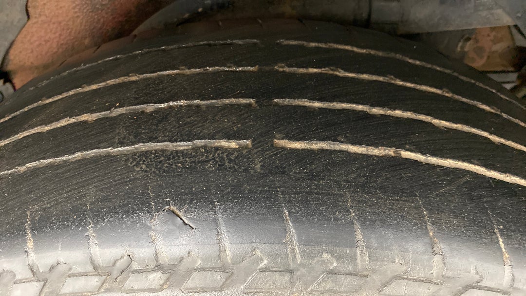 Left Rear Tyre Tread