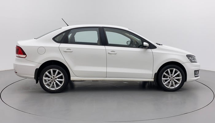 2017 Volkswagen Vento HIGHLINE PLUS 1.2 AT 16 ALLOY, Petrol, Automatic, 32,039 km, Right Side View
