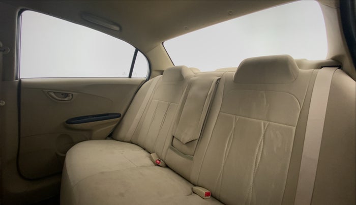 2015 Honda Amaze 1.2 SMT I VTEC, Petrol, Manual, 27,780 km, Right Side Rear Door Cabin View