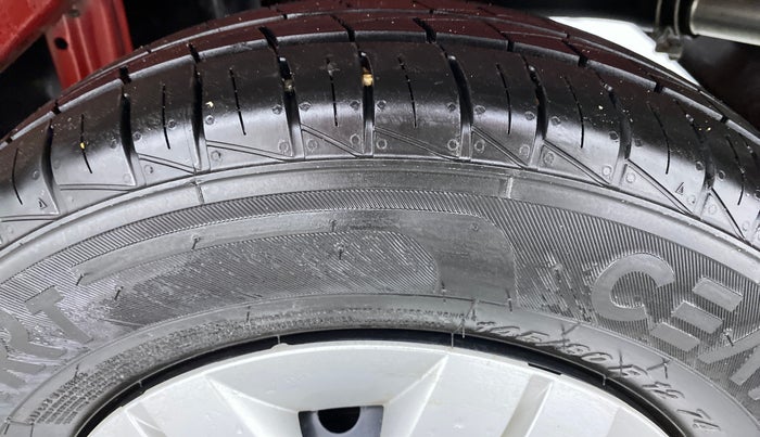 2019 Maruti Alto VXI, Petrol, Manual, 2,000 km, Left Rear Tyre Tread
