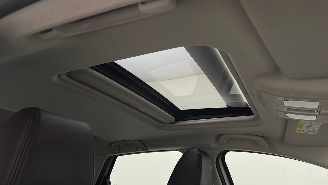 Interior Sunroof/Moonroof