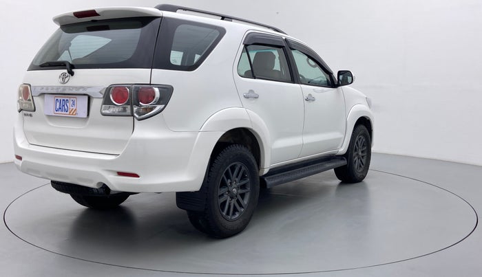 2016 Toyota Fortuner 3.0 AT 4X2, Diesel, Automatic, 1,71,880 km, Right Back Diagonal