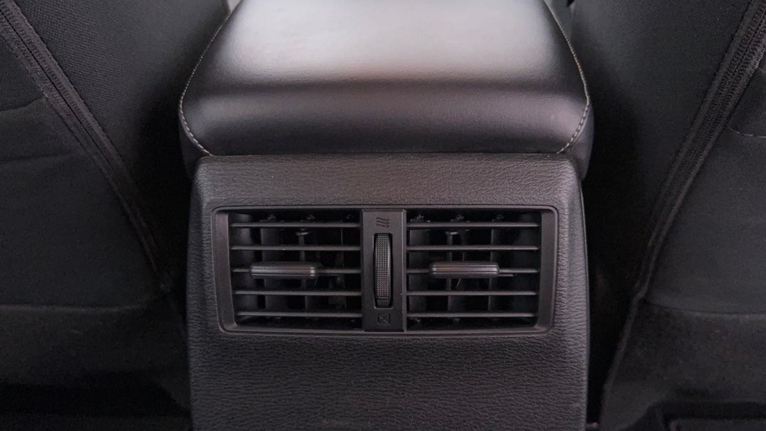 2022 Mitsubishi Outlander Es 5 Seat (2WD), Automatic, 107884 km, Rear A/C Vent