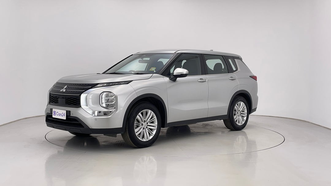 2022 Mitsubishi Outlander Es 5 Seat (2WD), Automatic, 107884 km, Left Front Diagonal (45- Degree) View