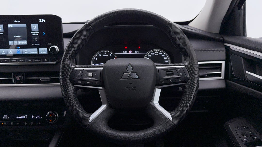 2022 Mitsubishi Outlander Es 5 Seat (2WD), Automatic, 107884 km, Steering Wheel Close-up