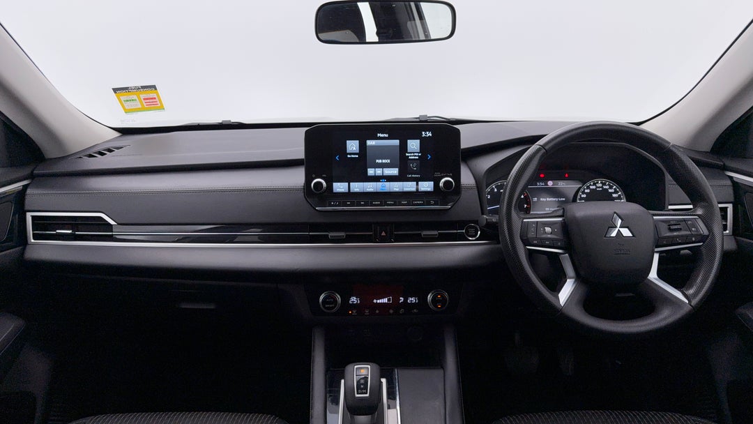 2022 Mitsubishi Outlander Es 5 Seat (2WD), Automatic, 107884 km, Dashboard View