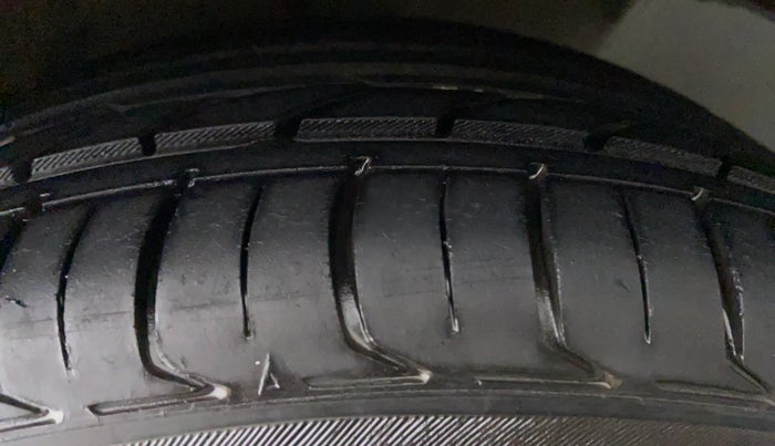 2014 Toyota Corolla Altis VL AT PETROL, Petrol, Automatic, 57,094 km, Left Rear Tyre Tread