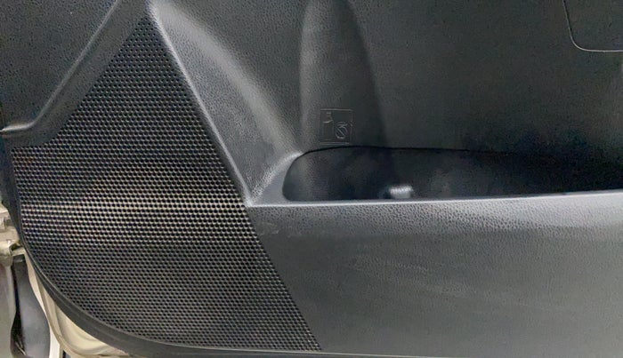 2014 Toyota Corolla Altis VL AT PETROL, Petrol, Automatic, 57,094 km, Speaker