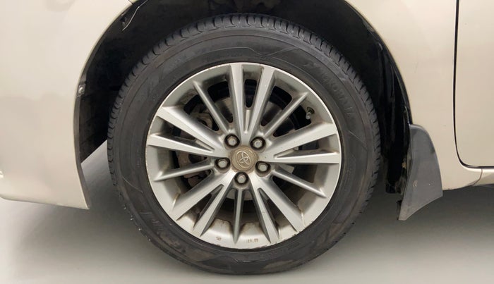 2014 Toyota Corolla Altis VL AT PETROL, Petrol, Automatic, 57,094 km, Left Front Wheel
