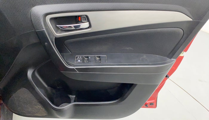 2018 Maruti Vitara Brezza ZDI PLUS DUAL TONE, Diesel, Manual, 21,138 km, Driver Side Door Panels Control