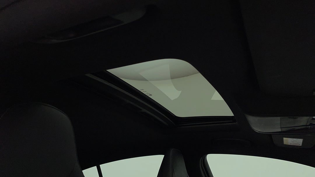 Interior Sunroof/Moonroof